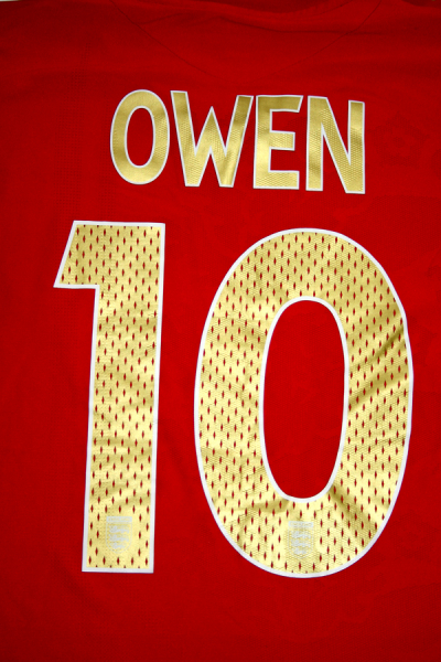 Umbro England jersey 10 Michael Owen World Cup 2006 away red men's XL or 2XL/XXL